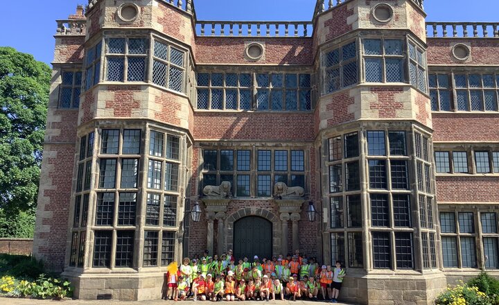 Image of Year 3 and 4 trip to Astley Park 
